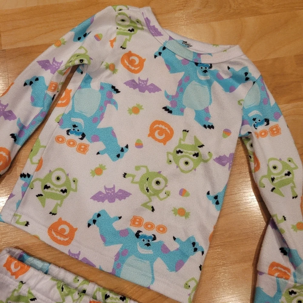 Disney Monster's Inc 2 Piece Pajama Set Size 2T